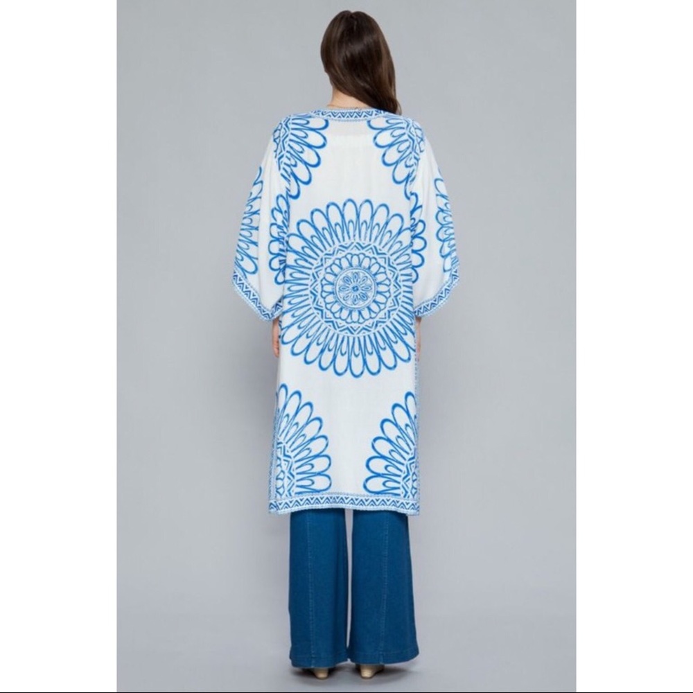 Flying Tomato Medallion Print Kimono Duster - Picture 5 of 5